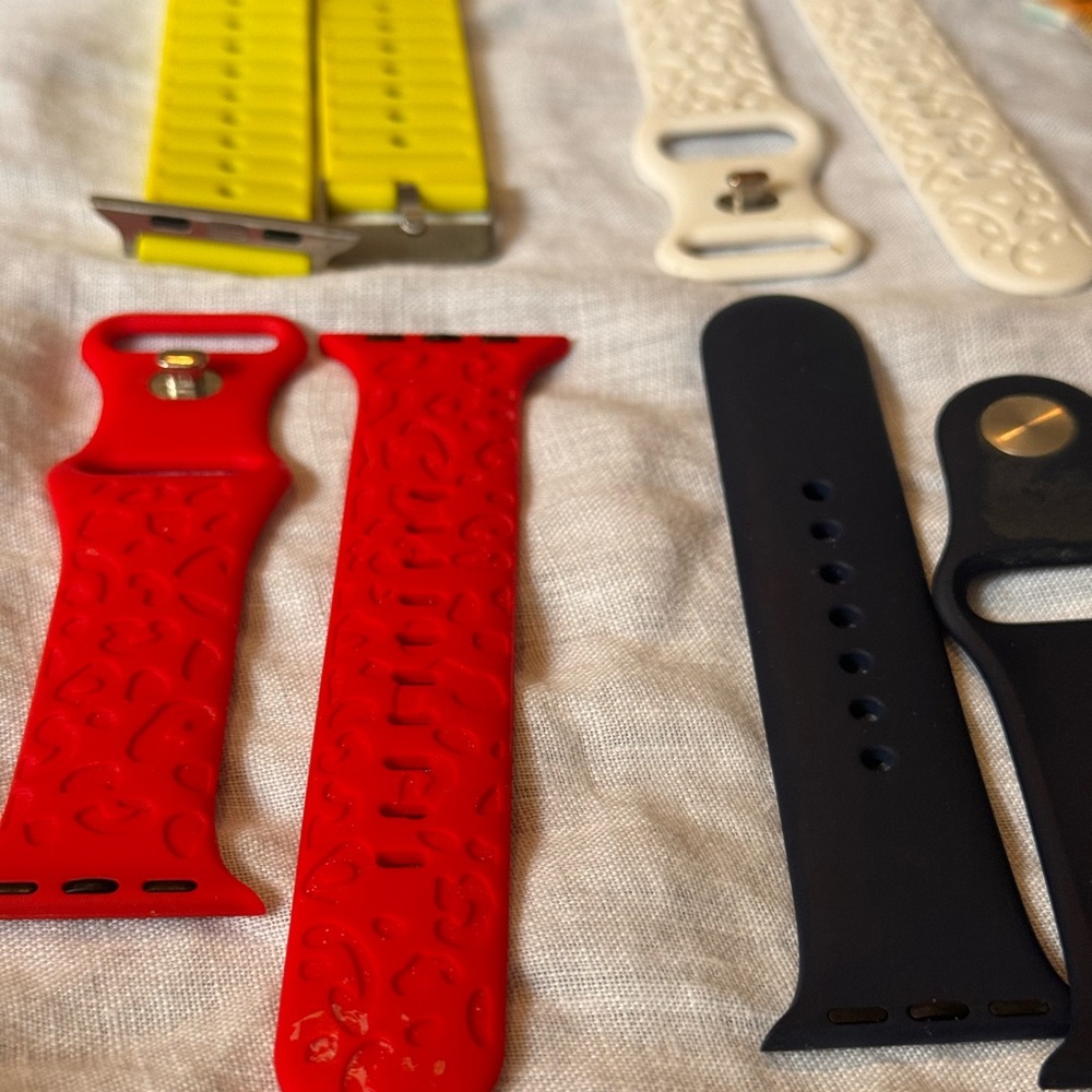 Apple Watch Bands in Yellow, Red, Black, Cream, and Multicolor - Picture 4 of 4
